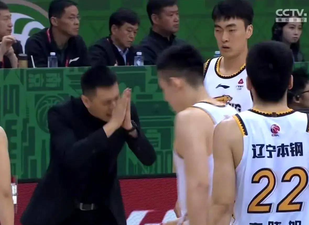 辽宁男篮再度称王，夺得榜首宝座的简单介绍