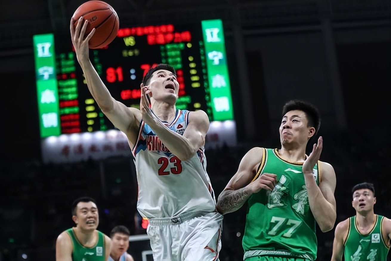 上海队绝杀新疆队，张镇麟刷新纪录