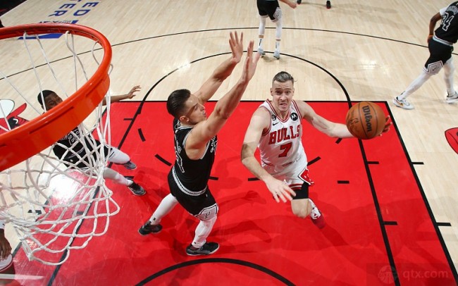 新疆队逆转福建队,武切维奇状态火热 新疆队逆转福建队,武切维奇状态火热