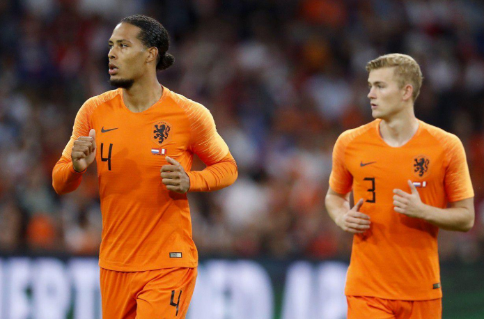 美国力克挪威，范戴克带队取胜